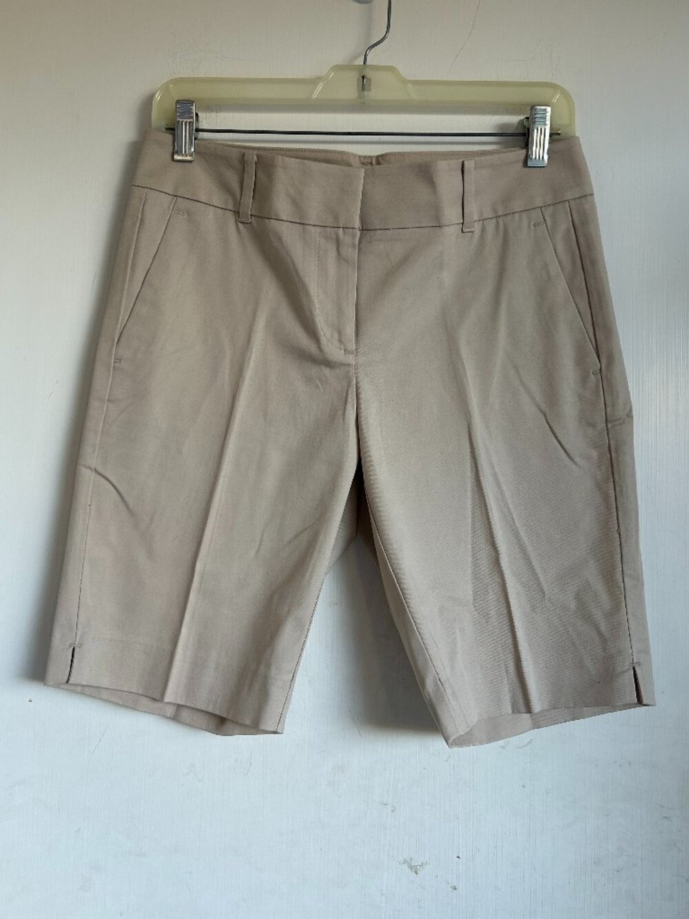 Ann Taylor - Khaki Shorts